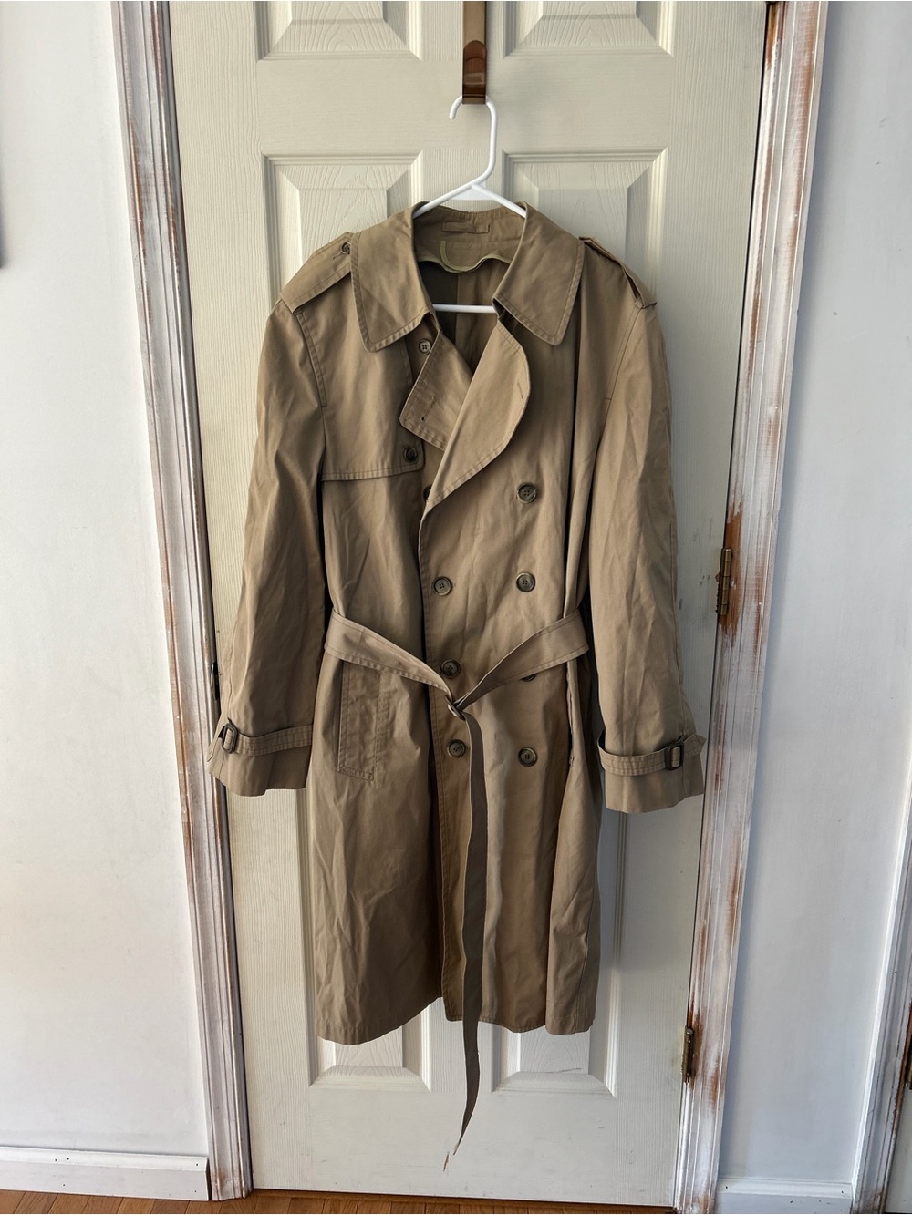 Vintage 90s London Fog Tan Trench Coat Women’s Lined Classic Outerwear 42R L/XL